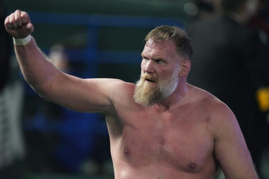 «Дивизион в упадке»: экс-чемпион UFC Барнетт жёстко прошёлся по тяжёлам весам