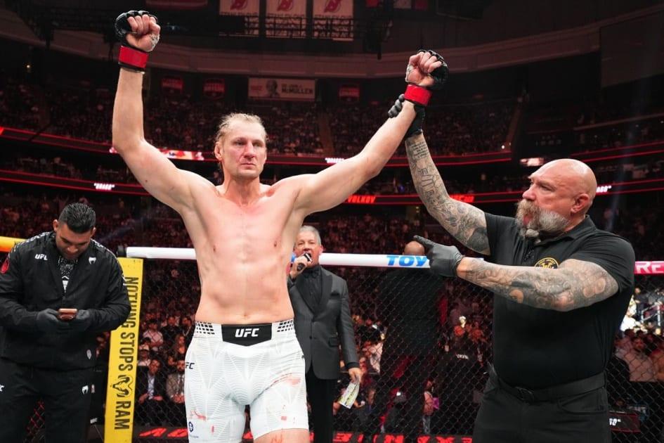 Волков нокаутировал Кортес-Акосту: теперь титульный бой в UFC?