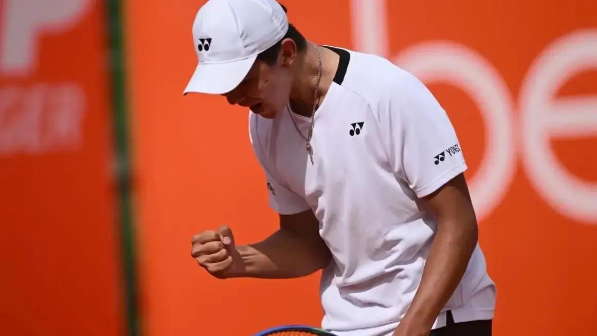 «Вытащил безнадегу»: Зангар Нурланулы спас матч на турнире ITF J500 в Германии