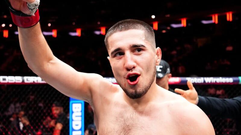 «Непробиваемый»: Сусуркаев разобрался с Сантосом на UFC 328 и продлил победную серию