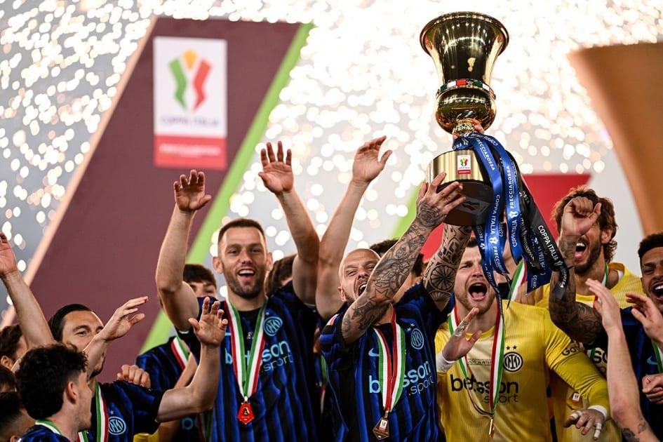 «Интер» в 10-й раз выиграл Кубок Италии: кто впереди по титулам?