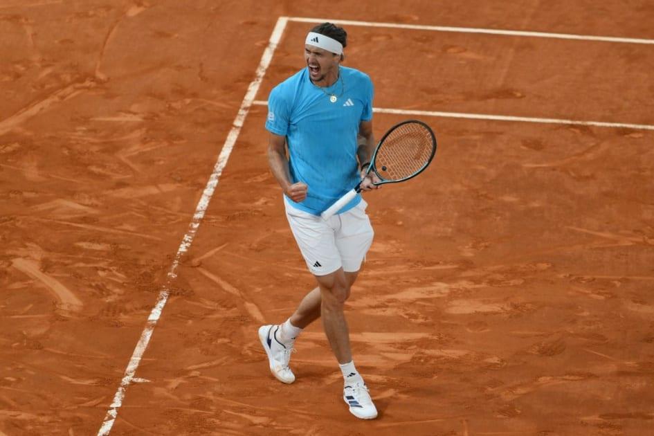 Блокс не справился с Зверевым: немец вынес австралийца в двух сетах на ATP 1000 в Риме