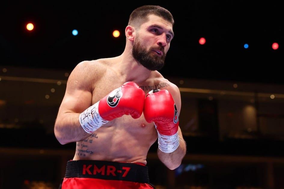 Год простоя позади: Магомед Курбанов выходит на бой за титул WBC