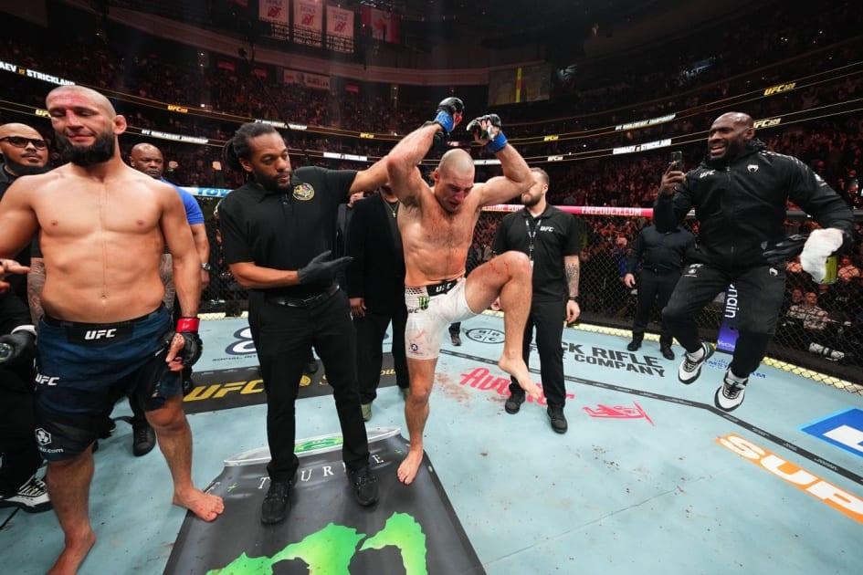 «Грязный» бой и титул: Шон Стрикленд стал двукратным чемпионом UFC