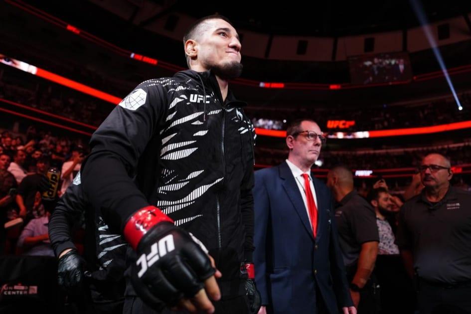 «Пора бросать вызов топам»: звезда UFC хочет увидеть Сусуркаева против бойца из рейтинга
