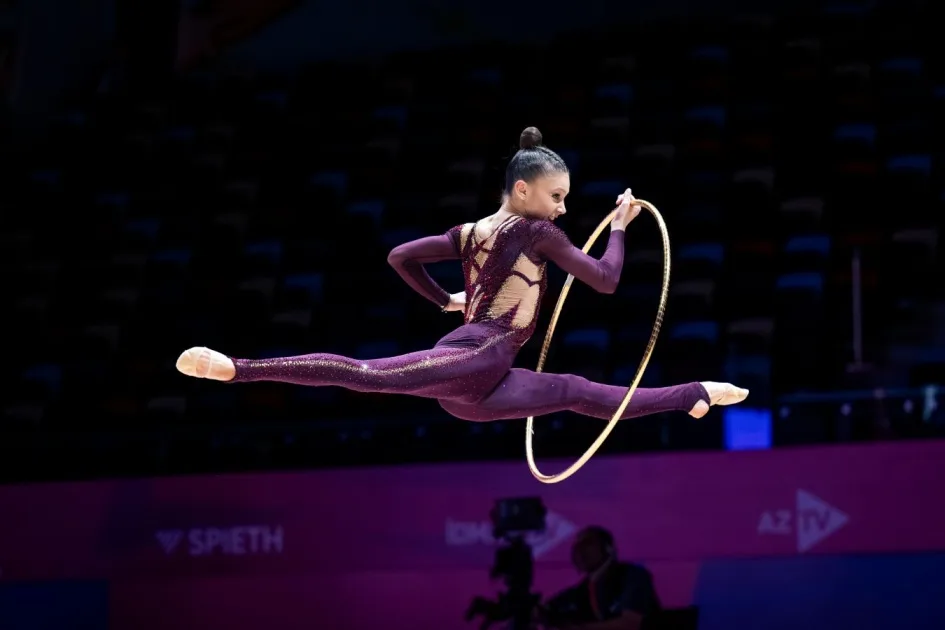 Ресейлік гимнастшылар ЧМ-2026-да: ұлттық рәмізсіз өнер көрсетеді
