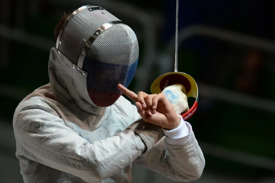 Российские саблисты вышли в четвертьфинал ЧЕ-2026: победа над Украиной