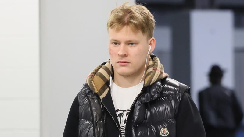 Сенсация в НХЛ: Мичков остался вне заявки «Филадельфии» на пятый матч с «Питтсбургом»