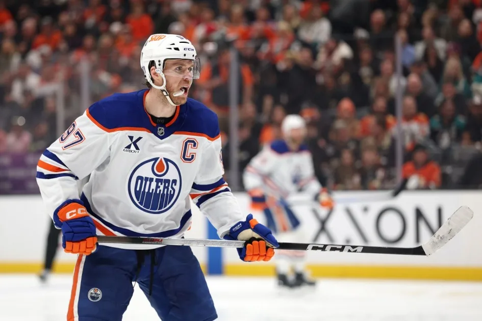 Макдэвид первым в истории получил 99 баллов в EA Sports NHL