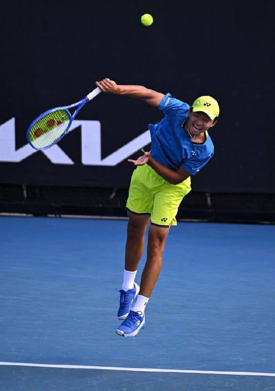 Разгром на Australian Open: 17-летний казахстанец выбил россиянина из турнира