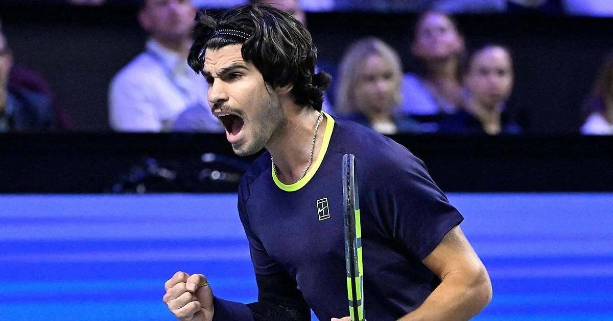 Алькарас обыграл Басилашвили в Вене и вышел в 60-й четвертьфинал ATP