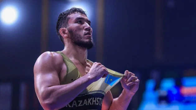 Казахстанские борцы выиграли 22 медали на ЧА-2026 во Вьетнаме