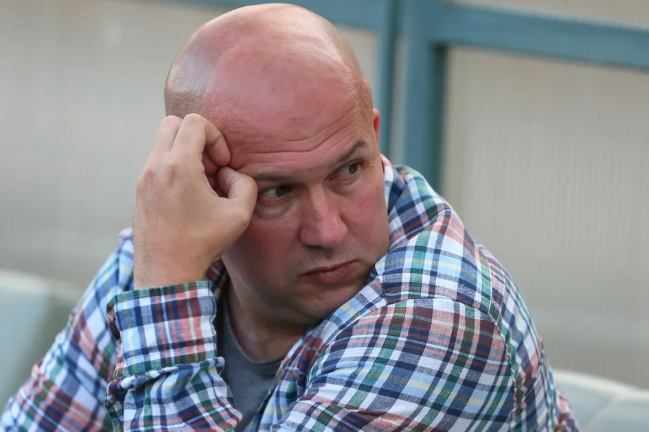 «Не нравятся его работа и поведение»: Кержаков — о тренере «Крыльев Советов» Булатове