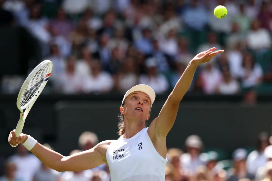 Свитолина уступила Швёнтек в полуфинале турнира WTA 1000 в Торонто