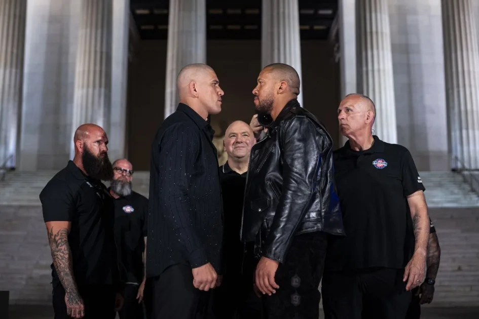 Нганну поздравил Гана с победой над Перейрой на турнире UFC