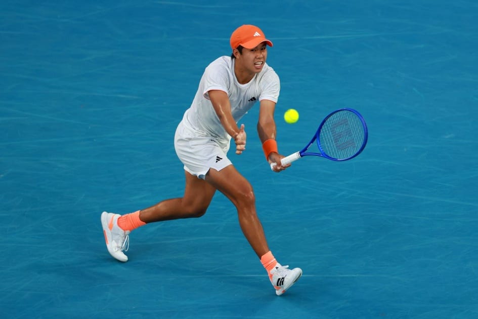 Теннис в Женеве: Навоне и Тьен сразятся в финале ATP-250