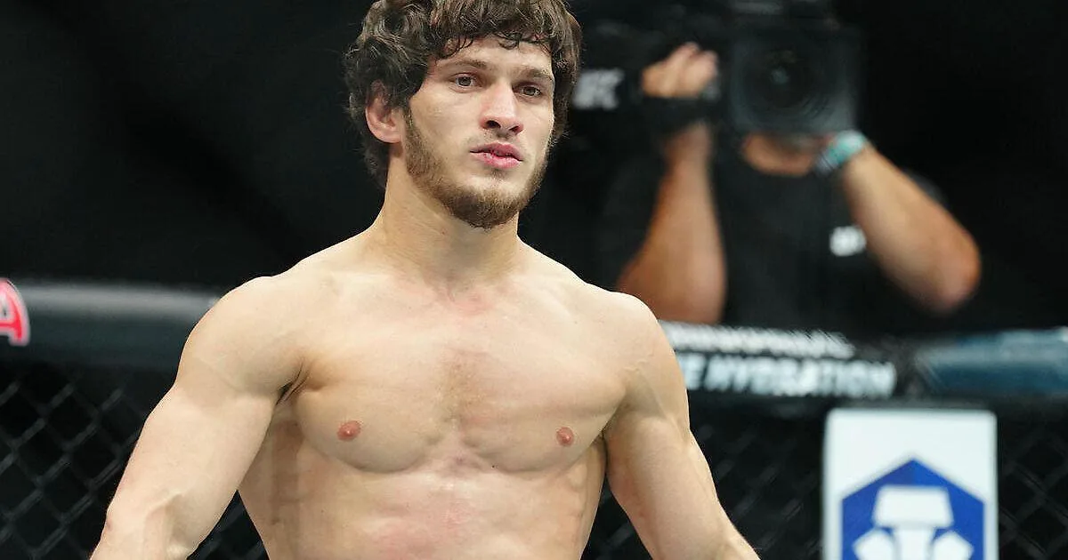 Петр Ян поддержал Евлоева после поражения от Волкановски на UFC 333