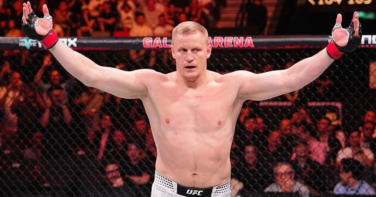 Павлович и Перейра встретятся в октагоне на UFC 335 в Лас-Вегасе