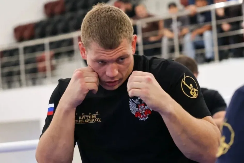 Бокс: Сусленков Джойспен айқасты чемпиондық атаққа соңғы қадам деп санайды