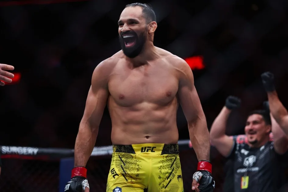 UFC: бразильский боец недоволен судейством Херба Дина в бою с Шарой Буллетом