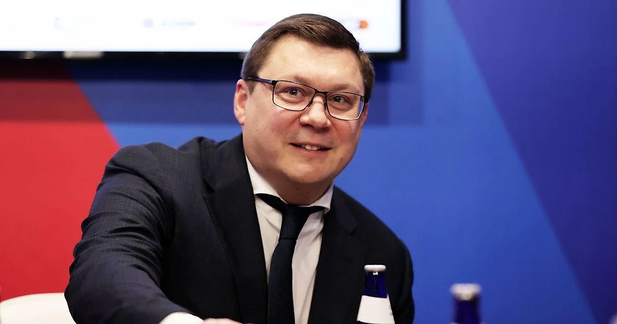 Генсек РФС Митрофанов поздравил ФХР с допуском хоккейной сборной