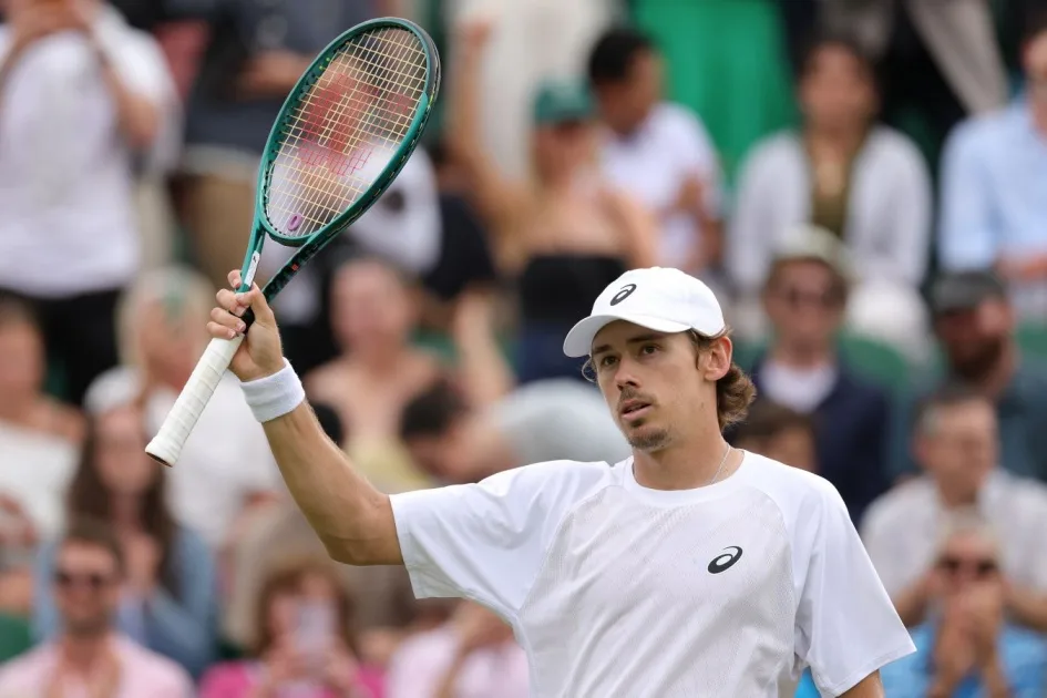 Де Минор Лондонда Диаллоны жеңді: ATP 500 турниріндегі алғашқы жеңіс