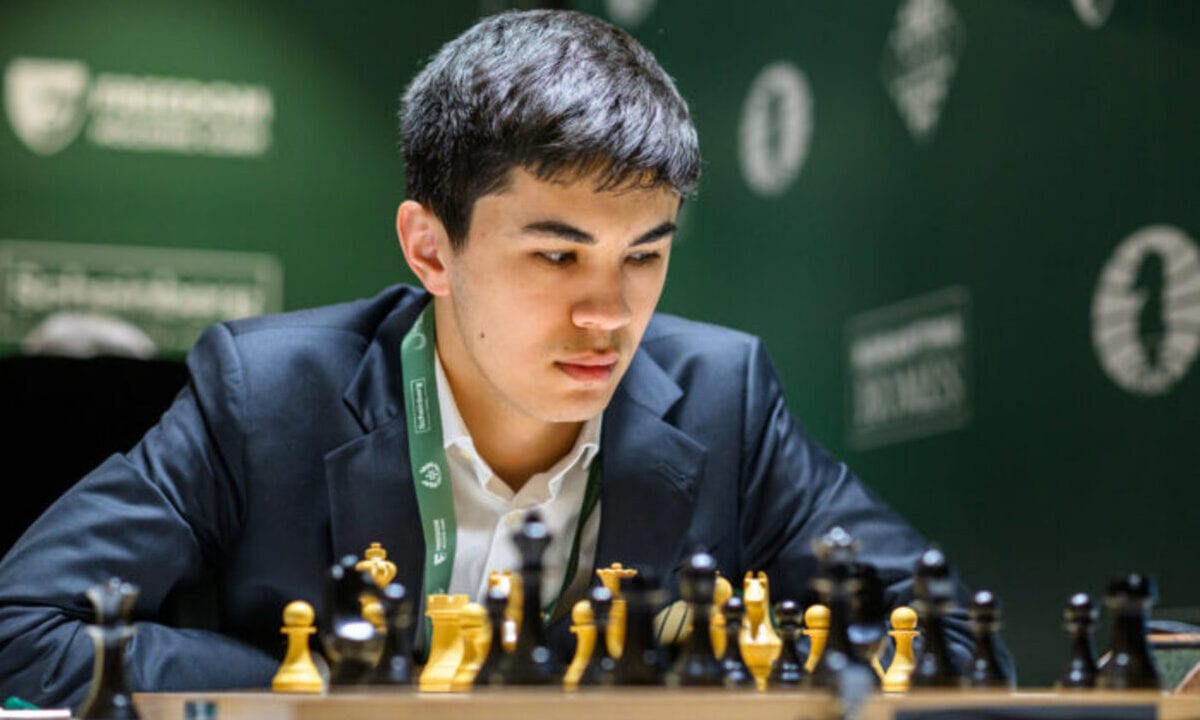 Синдаров вылетел с Chess.com Open 2026: два поражения в первый день плей-офф