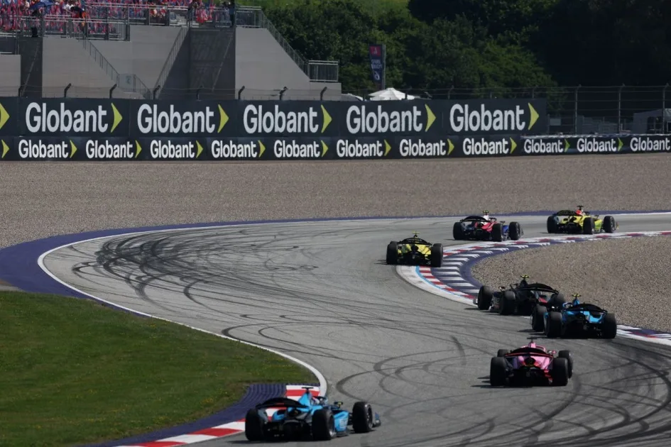 Формула-2 в Австрии: захватывающие итоги этапа на Red Bull Ring