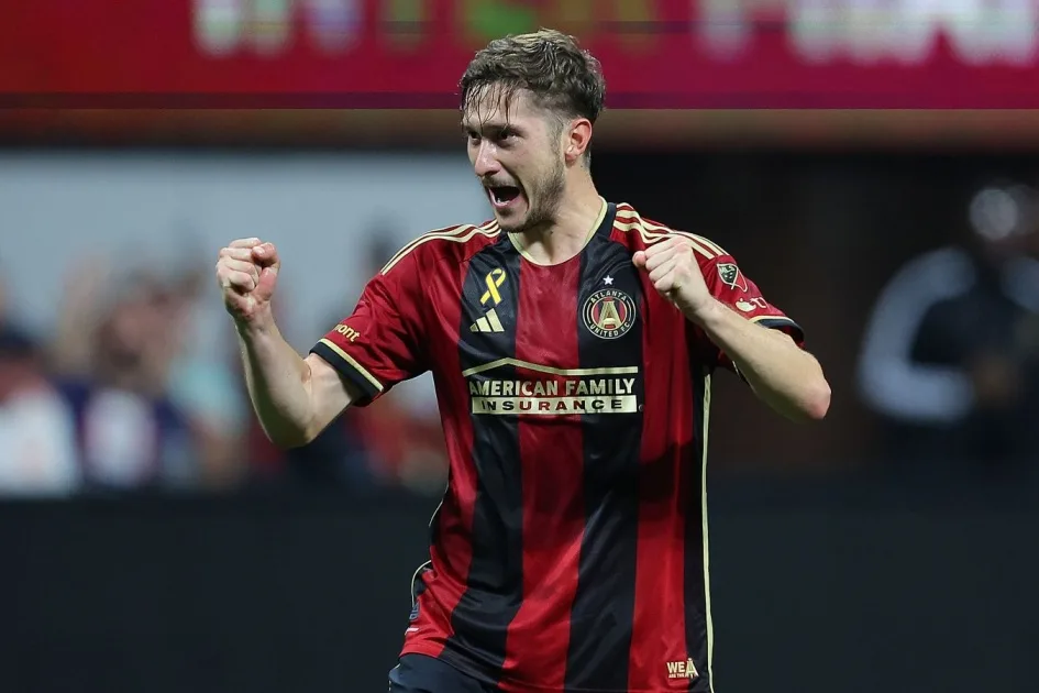 MLS: «Нью-Инглэнд Революшн» разгромил «Атланту», Миранчук играл