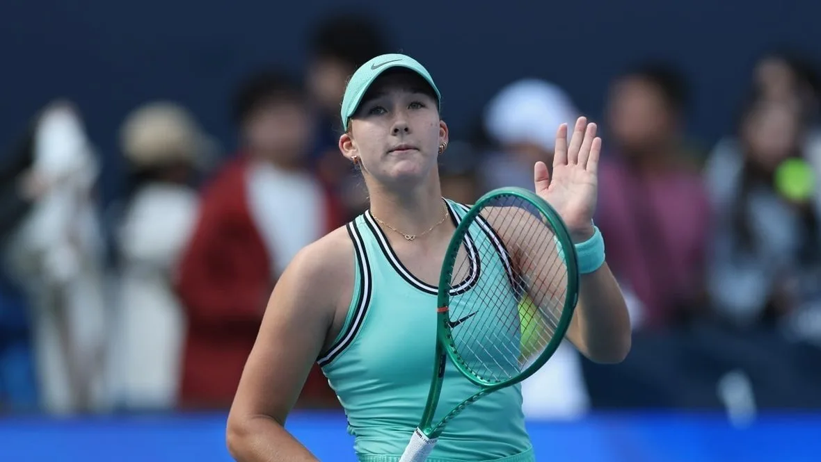 Мирра Андреева против Чжэн Циньвэнь: онлайн-трансляция финала WTA 1000 в Пекине