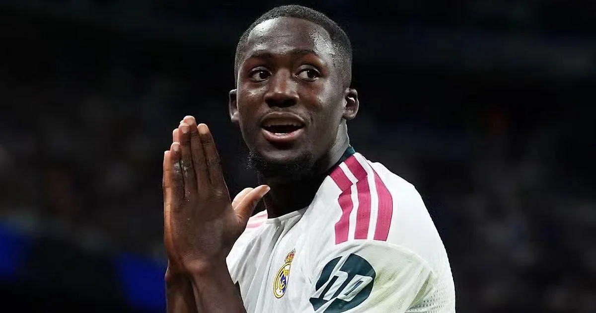 RFEF отменила жёлтую Конате в игре с «Вильярреалом»: защитник «Реала» избежал риска