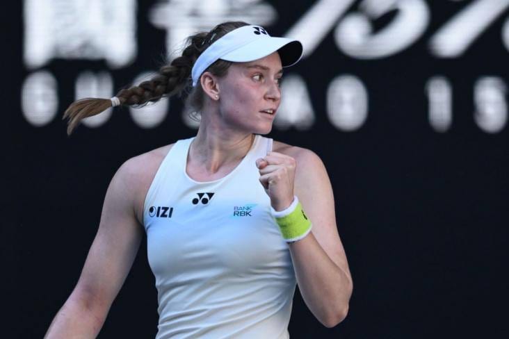 Рыбакина поставила на колени первую ракетку мира и стала чемпионкой