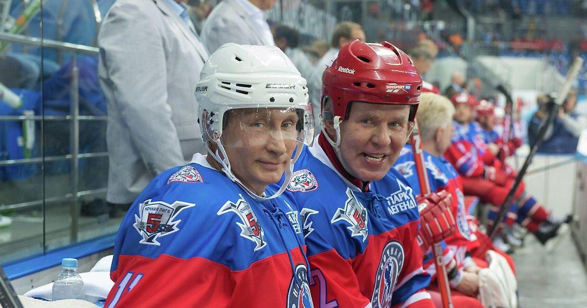 Детский хоккей в беде: юные игроки из Новокузнецка просят Путина и Фетисова о помощи