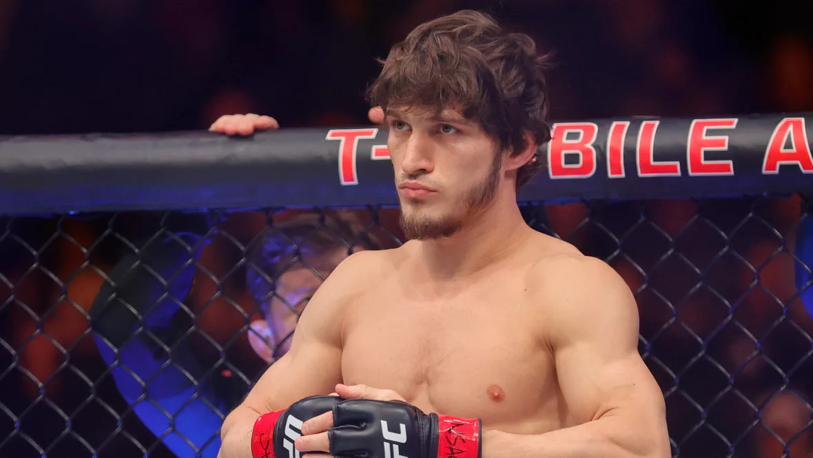 Волкановски — Евлоев: прямая трансляция титульного боя UFC 333