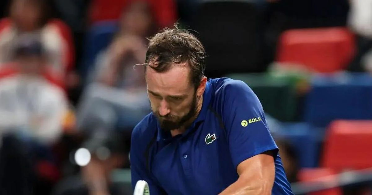 Вена (ATP): Хачанов стартует с Алькарасом, Медведев — с Меридой