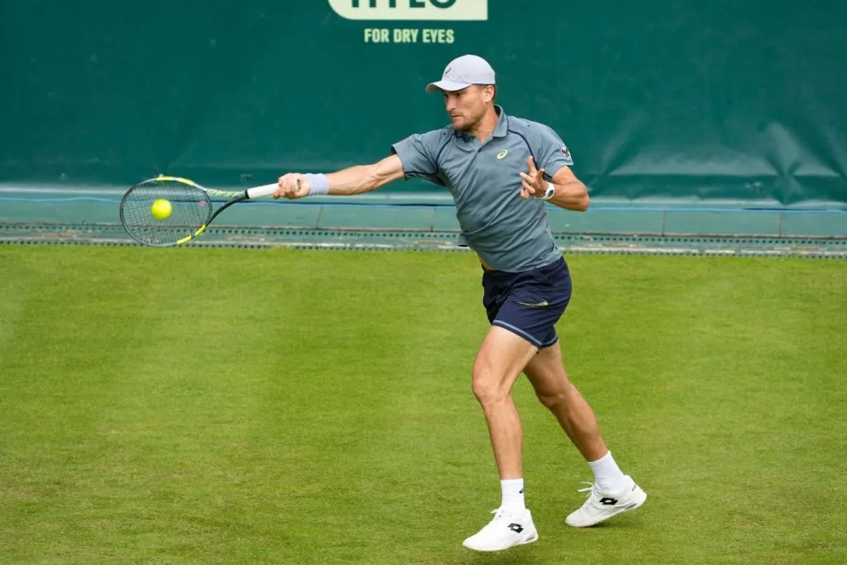 Рафаэль Коллиньон обыграл Маттию Беллуччи во втором круге ATP-500 в Галле