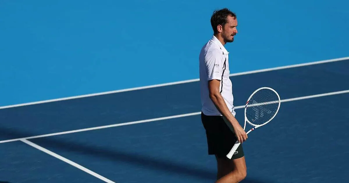 US Open: Джокович выбыл, Бублик и Медведев прошли во 2-й круг