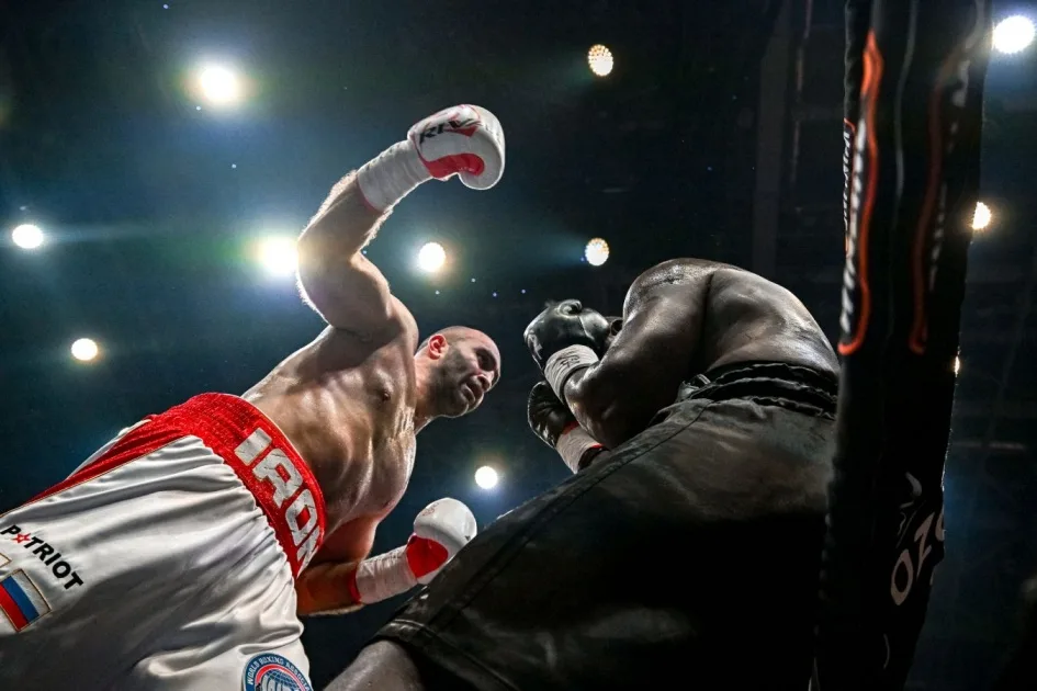 Мурат Гассиев нокаутымен WBA белбеуін иеленді