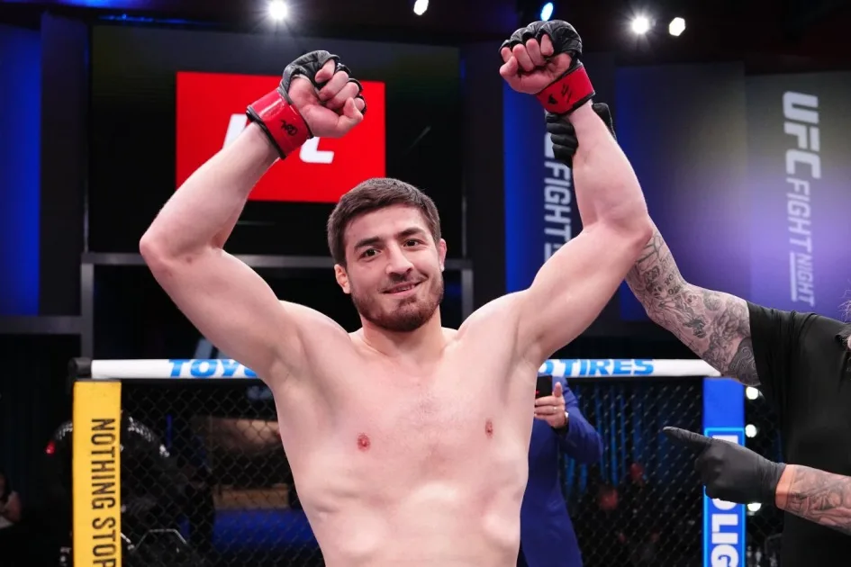 Непобеждённый боец UFC: готов ли чеченец к бою с Анкалаевым?