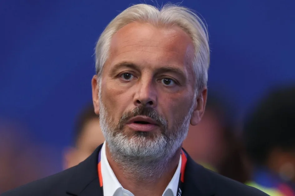 Тренер сборной ДР Конго узнал о смерти отца на пресс-конференции