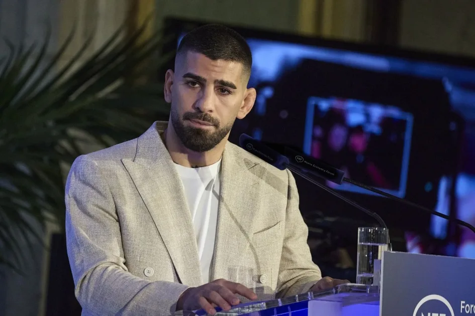 Топурия Царукянмен айқасқа ниетті: UFC чемпионы титулын қорғауды жоспарлауда