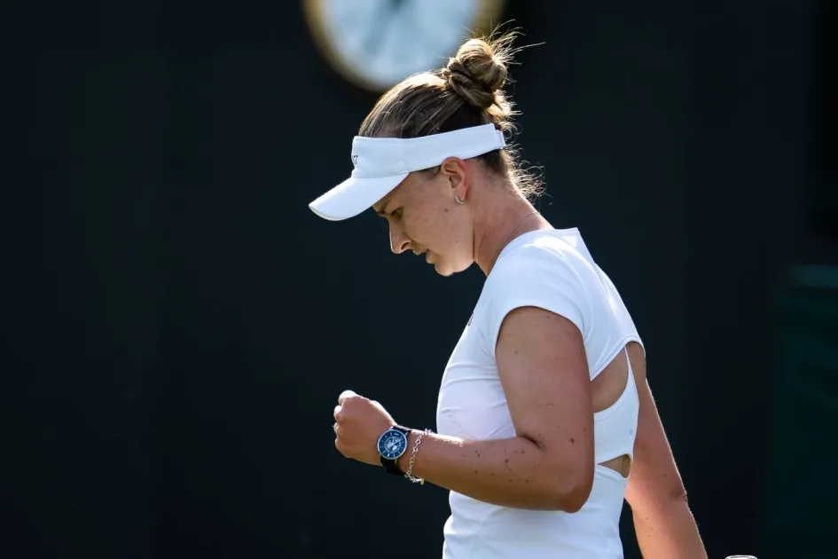 Крейчикова прошла Шалькову в четвертьфинале турнира WTA-250 в Праге