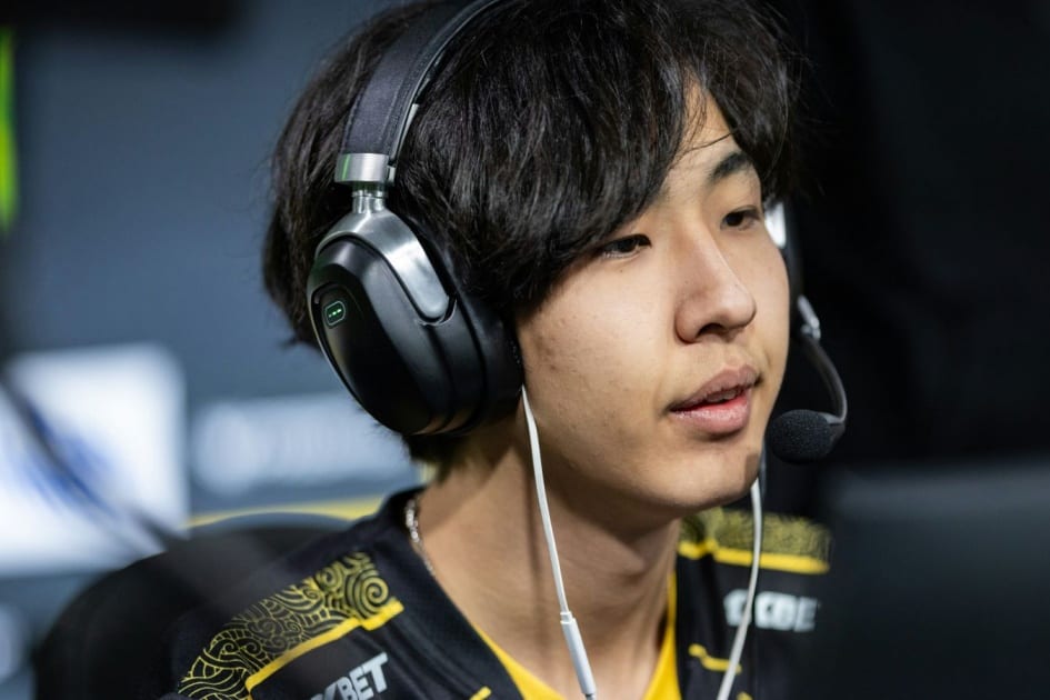 Новый тиммейт для s1mple и electroNic: Senzu влился в состав по CS2