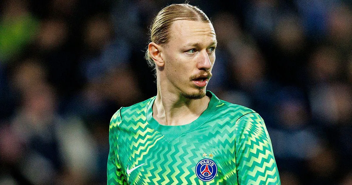 Сафонов в старте «ПСЖ» на матч Лиги чемпионов с «Барселоной»