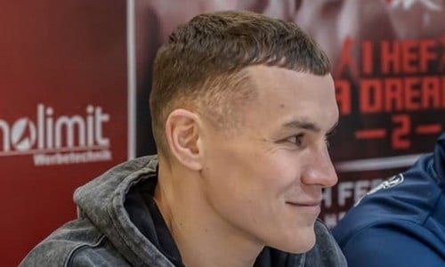 Новый Головкин из Казахстана устроил дуэль взглядов перед боем за титул чемпиона мира