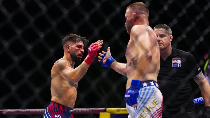 UFC рассматривает возможность реванша Топурии с Гэтжи — СМИ