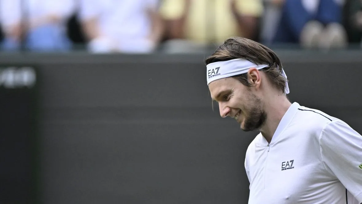 Бублик обыграл Вольфа и пробился во второй круг US Open
