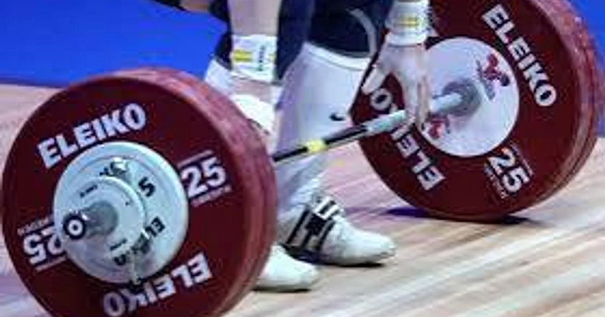 Российский штангист Артем Иванов выиграл молодежный ЧЕ до 23 лет