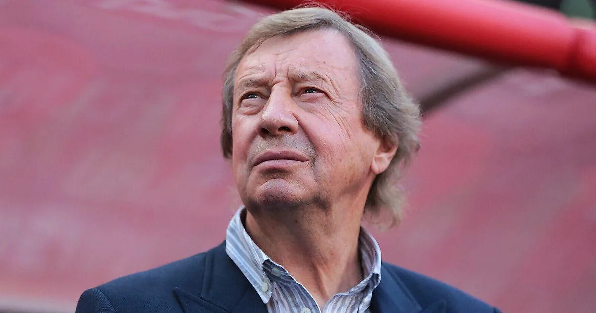 Семин – лучший тренер России XXI века по версии журналистов, Газзаев – 2-й, Бердыев – 3-й, Семак – 4-й, Черчесов – 5-й, Слуцкий – 6-й, Романцев – 7-й, Мусаев – 8-й, Карпин – 9-й