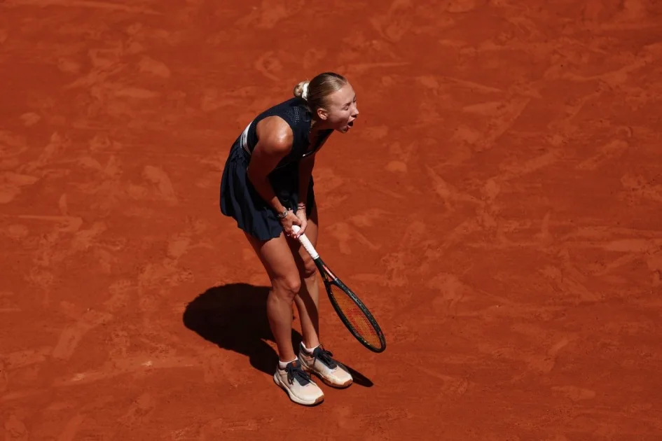 Александрова Лондондағы WTA-500 турнирінде Потапованы жеңді: алғашқы айналымдағы жеңіс